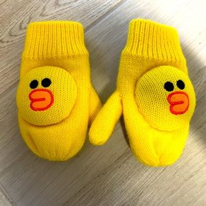 Duck mittens